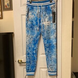 ROCKSTAR Original Bandana-Print Jogger Sweatpants Blue and White Paisley Colors